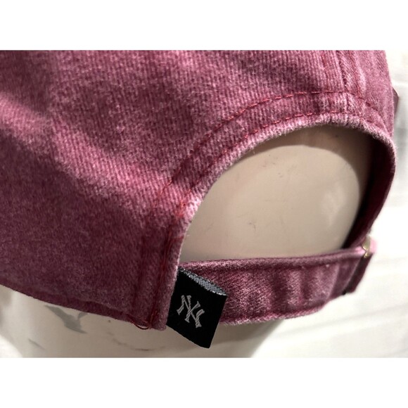 Women's New York Yankees 47 Brand Twins Distressed Strapback Adjustable Hat Cap - Picture 6 of 9